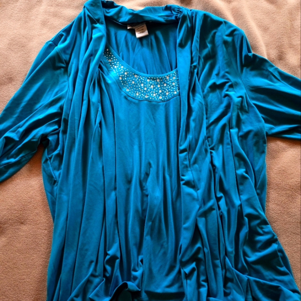 Women's plus size tops